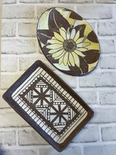 Load image into Gallery viewer, Sgraffito Platter (One-Day)
